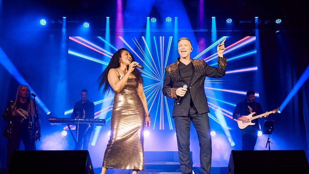 Paulini & Tim on stage