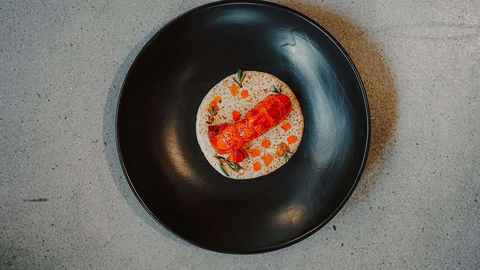 WA marron, macadamia, salmon roe, smoked oil