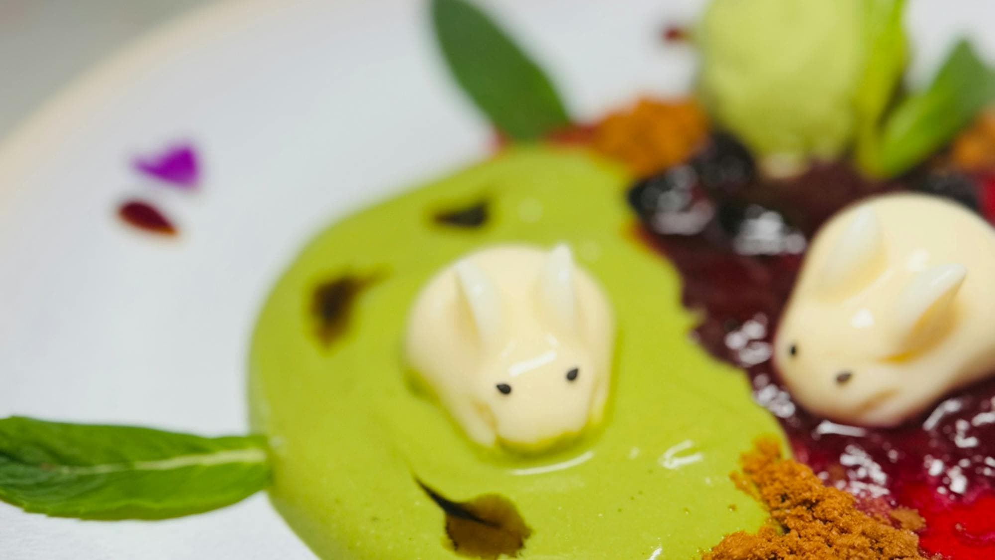 Milk cream jelly with Berry, Green tea and Kuromitsu sauce with Matcha Ice cream